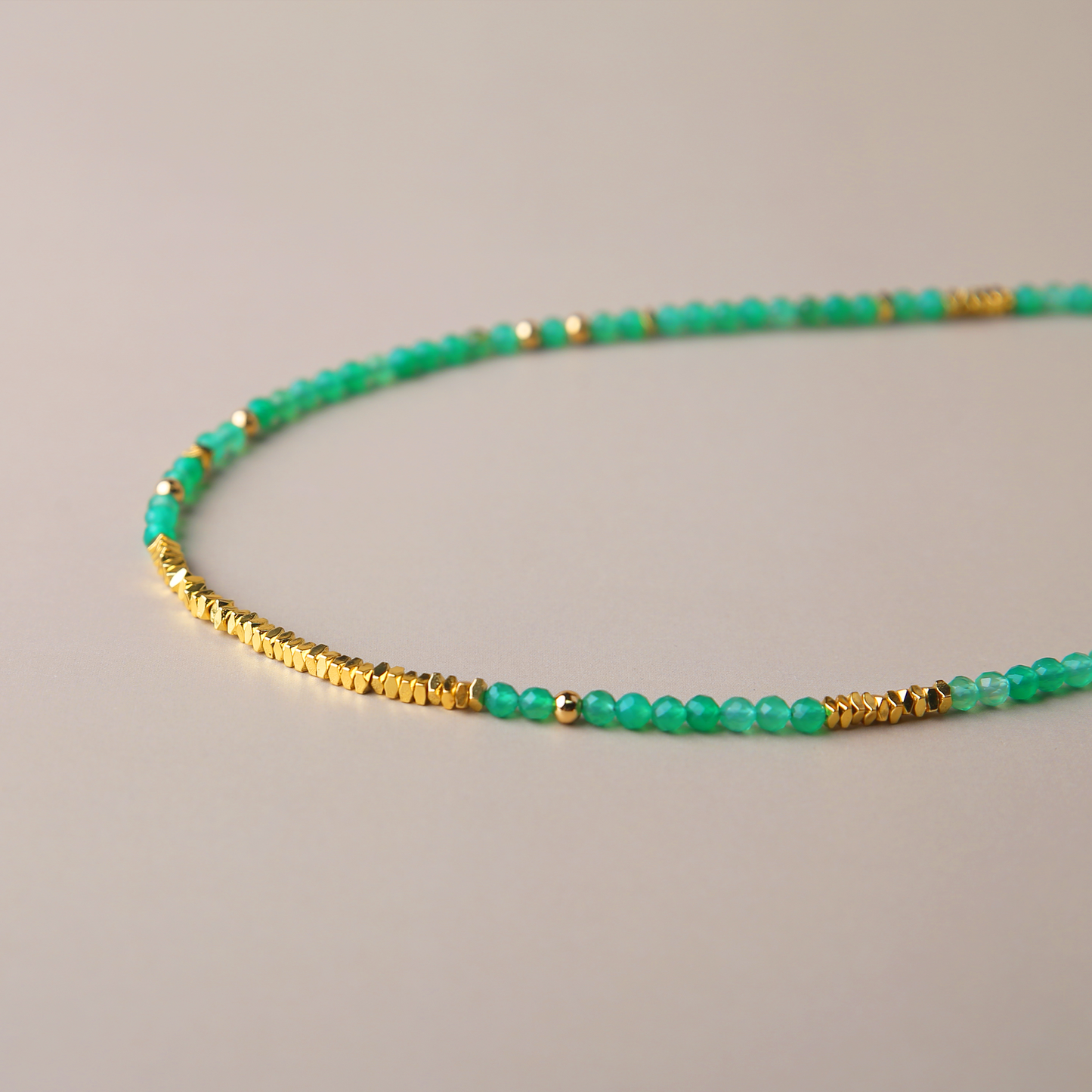 AMITA Green Agate & Silver Bead Necklace – Vitality Flourishing & Harmonious Balance