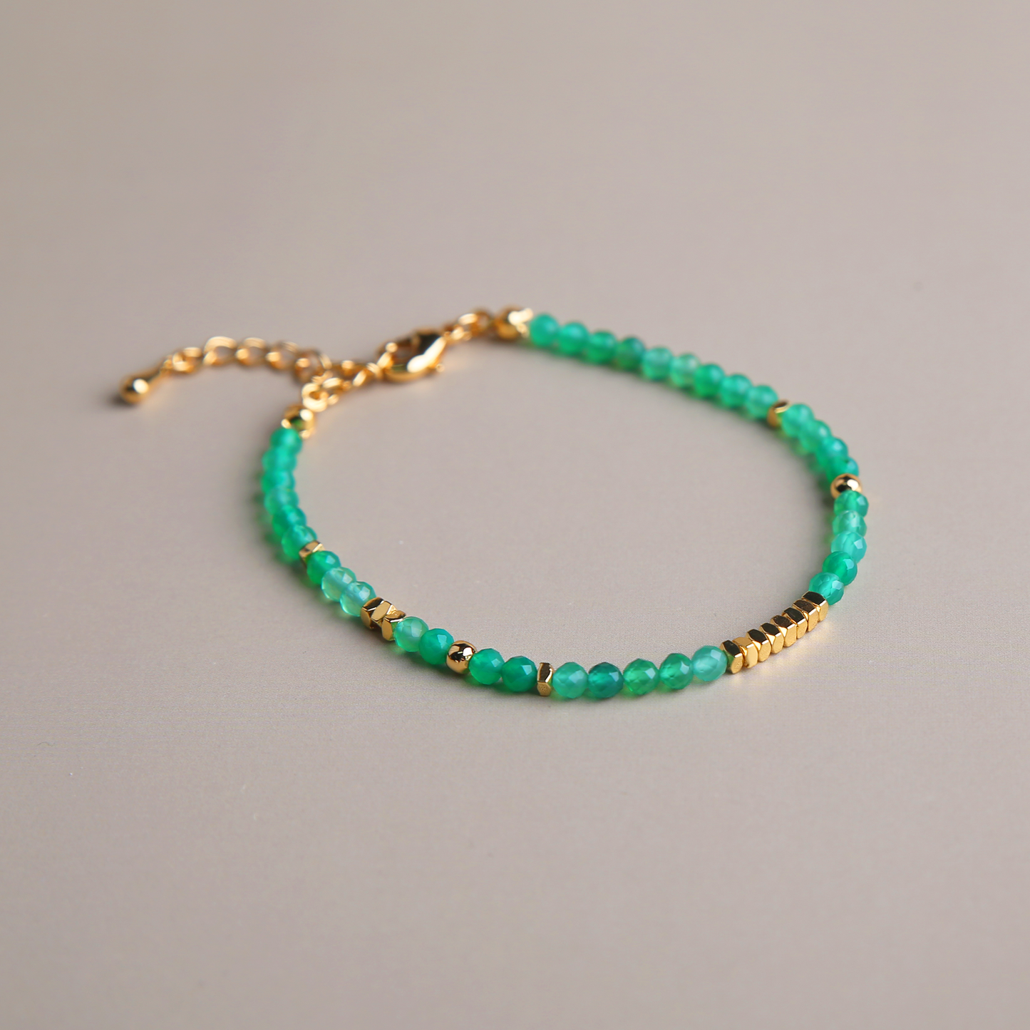 AMITA Green Agate & Silver Bead Necklace – Vitality Flourishing & Harmonious Balance