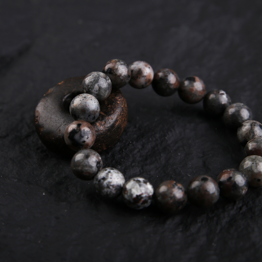 AMITA Tibetan Stone Bracelet – Wisdom Amplifying & Healing Energies
